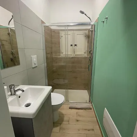 Blue House 아파트 *